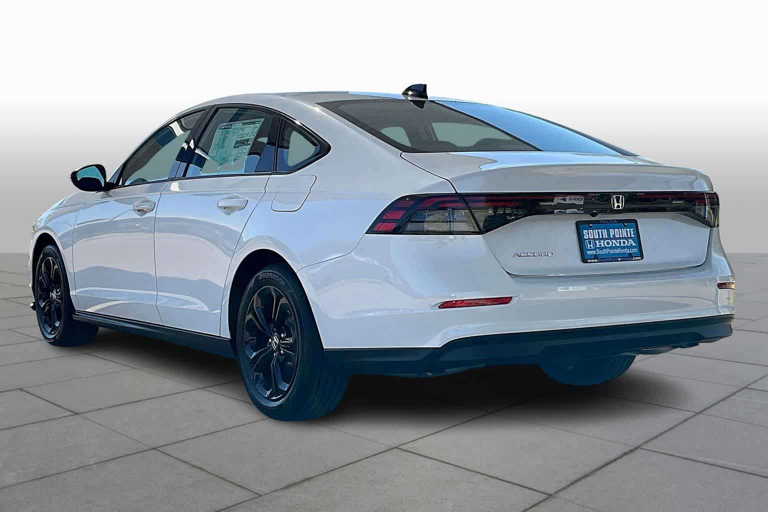 2025 Honda Accord SE photo 12