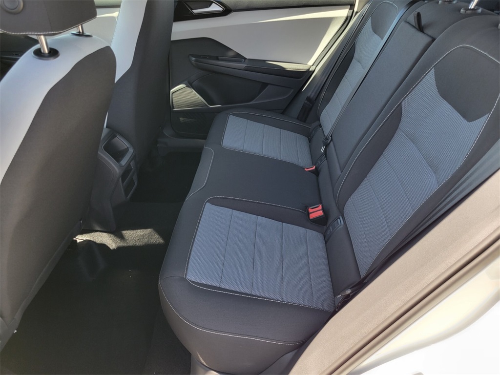 2025 Volkswagen Taos S photo 7