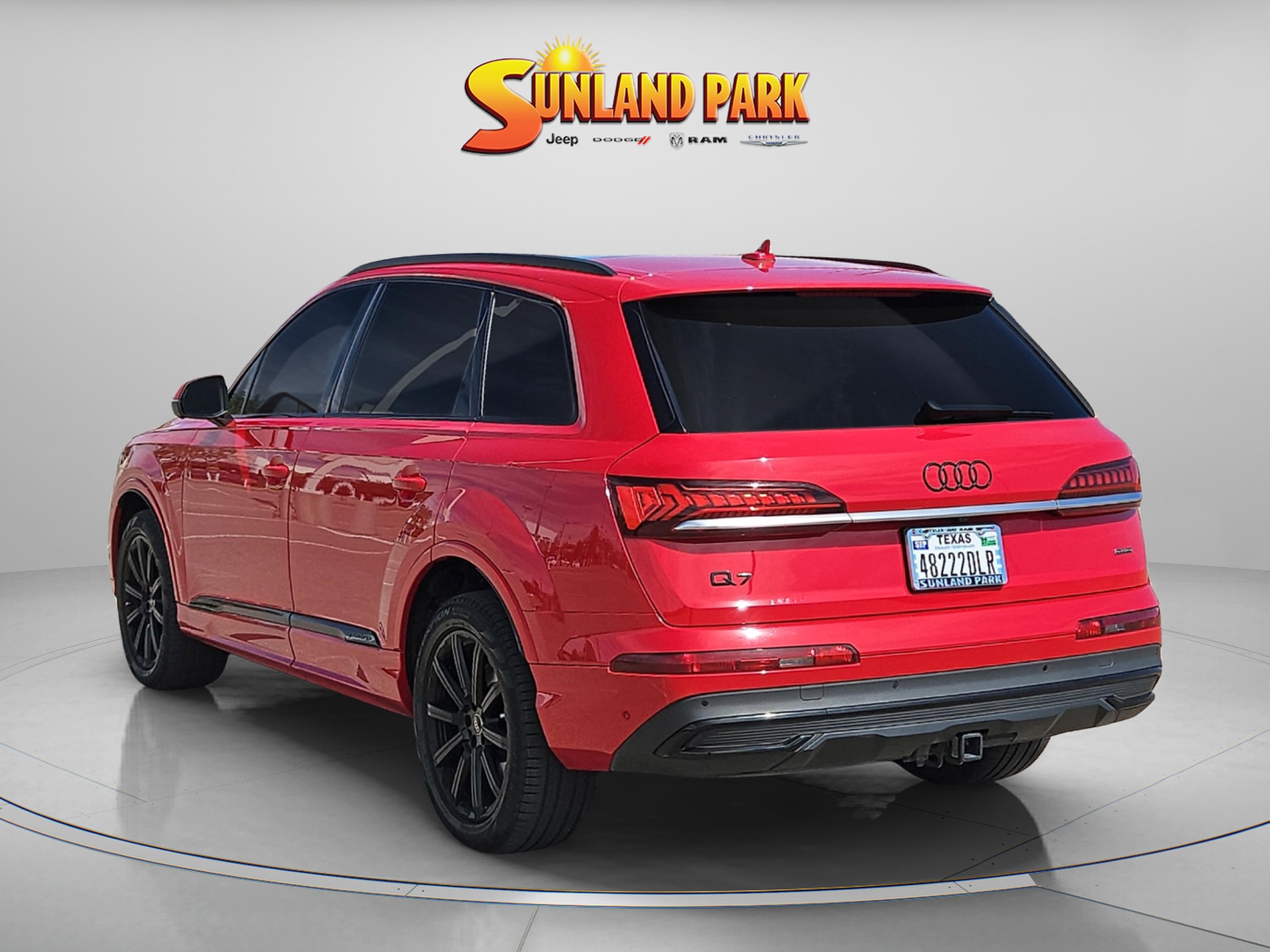 2021 Audi Q7 55 Prestige photo 3
