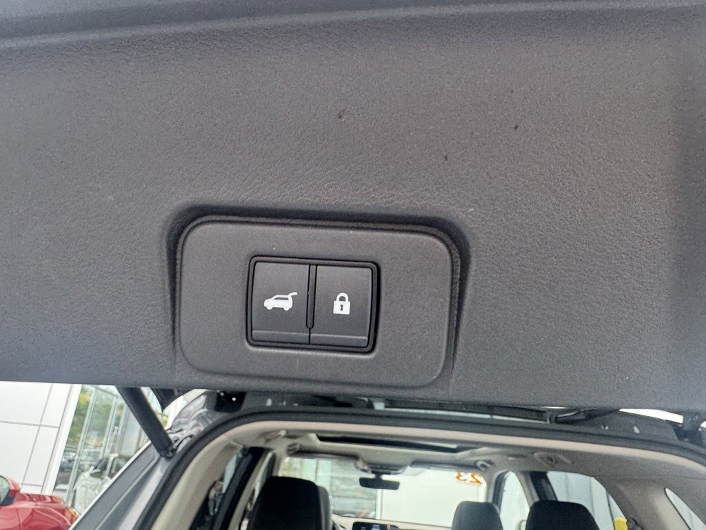 2023 Nissan Rogue Platinum photo 27