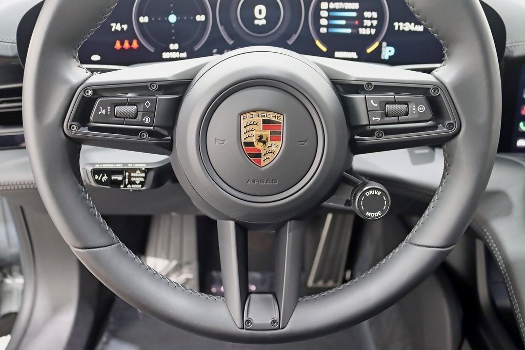 2022 Porsche Taycan GTS photo 14