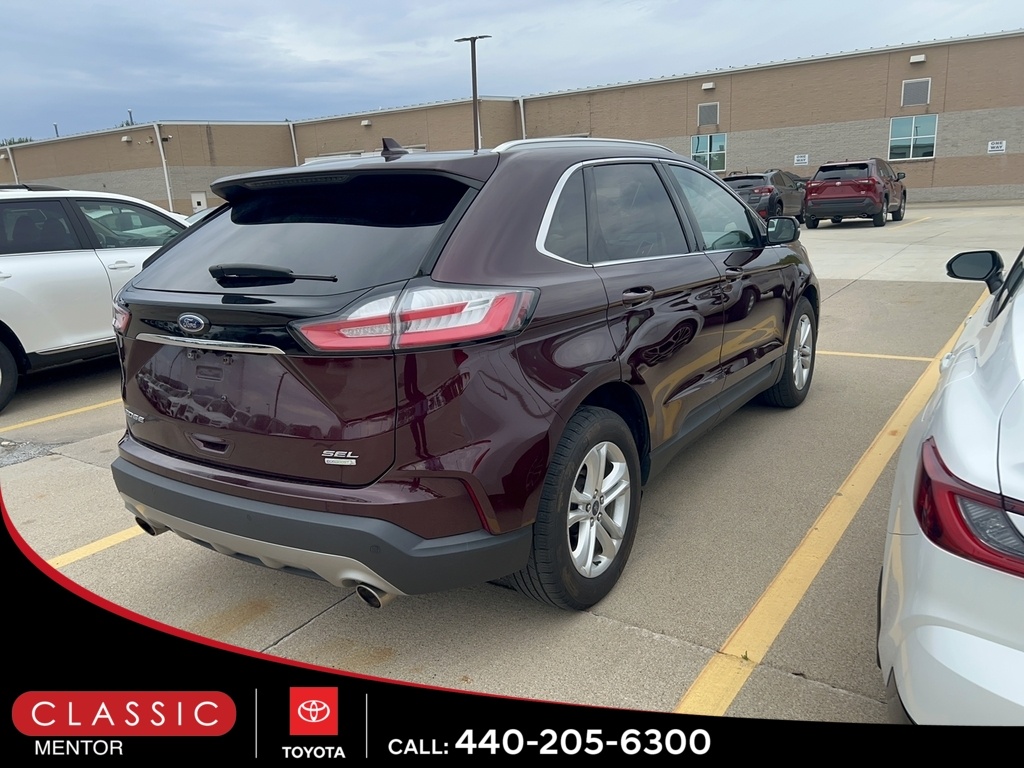 2019 Ford Edge SEL photo 3