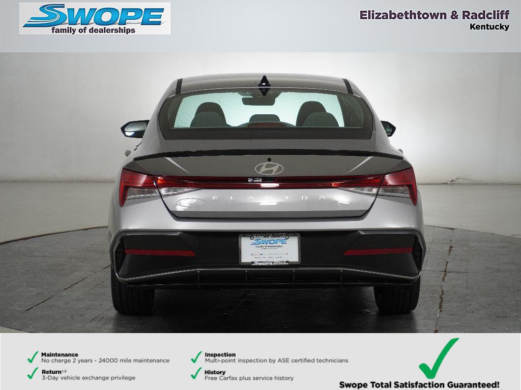 2026 Hyundai Elantra SEL Sport photo 4