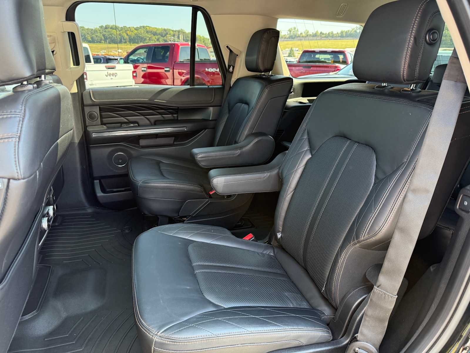 2018 Ford Expedition Platinum photo 39