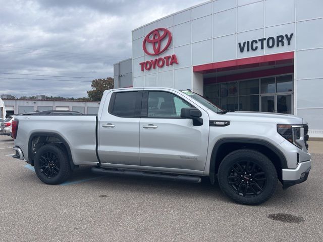 2022 GMC Sierra 1500 Elevation's photo