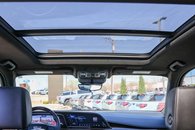 Used 2022 Black Raven Cadillac Premium Luxury image 17