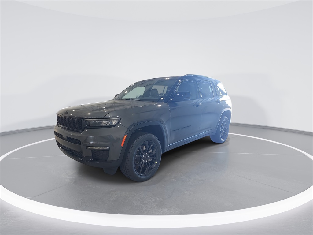 2025 Jeep Grand Cherokee Limited photo 2