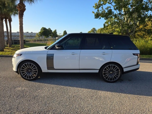 2019 Land Rover Range Rover SuperCharged photo 2