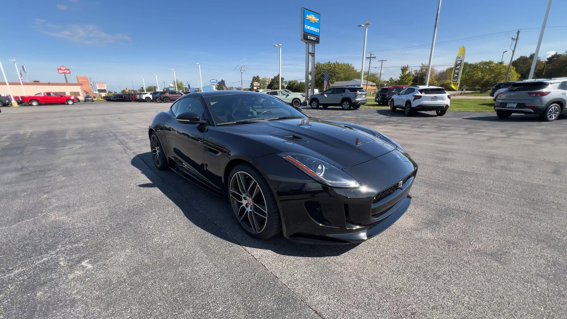 2016 Jaguar F-TYPE R photo 2
