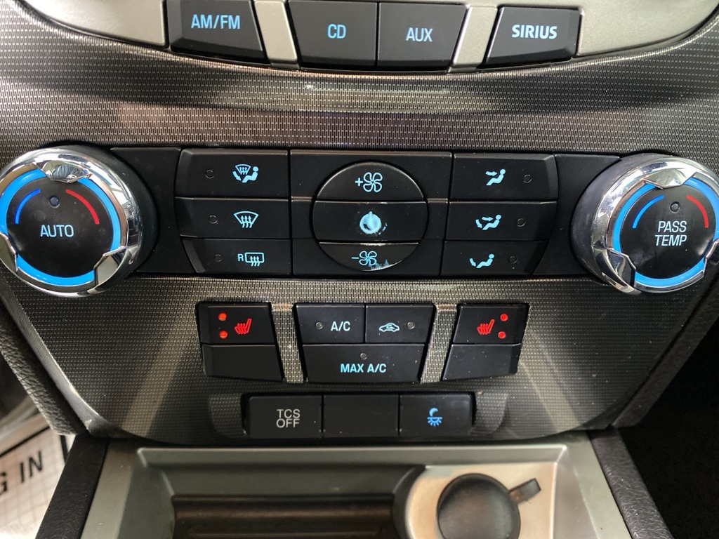 2012 Ford Fusion SEL photo 4