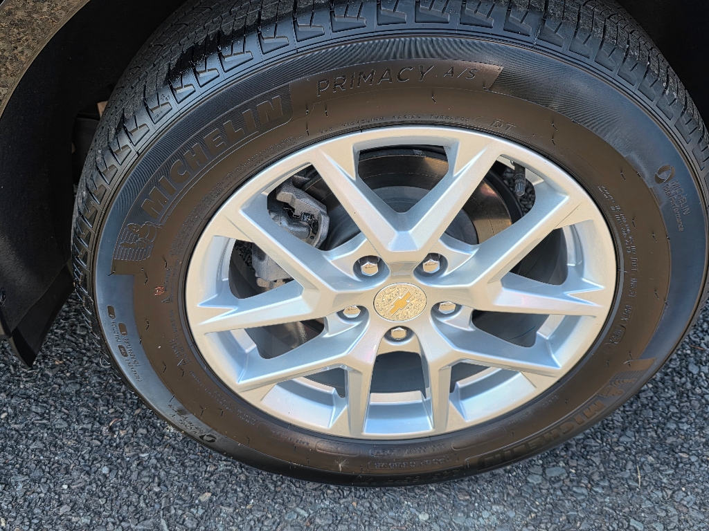 2023 Chevrolet Equinox LT photo 4