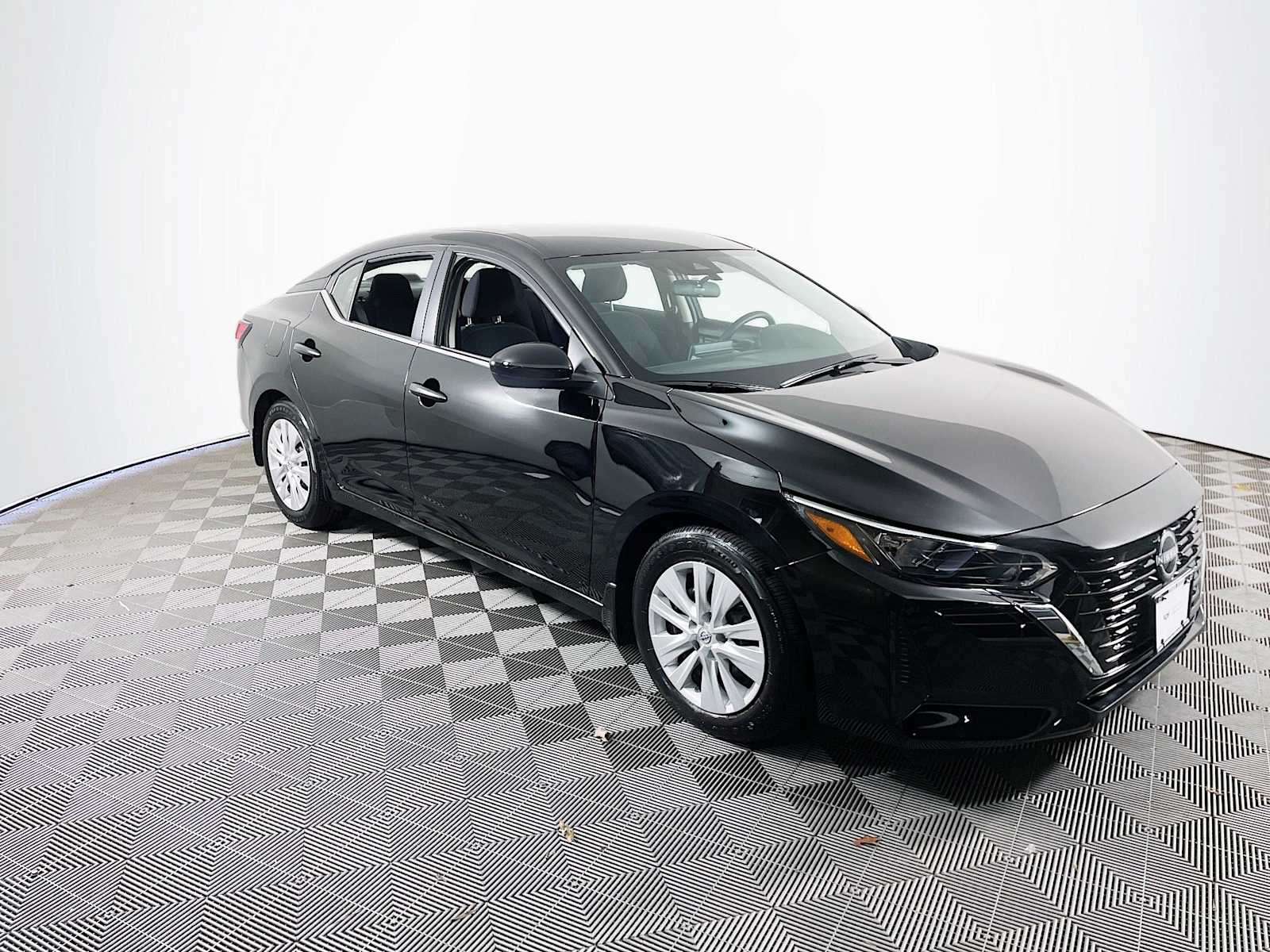 2024 Nissan Sentra S photo 3
