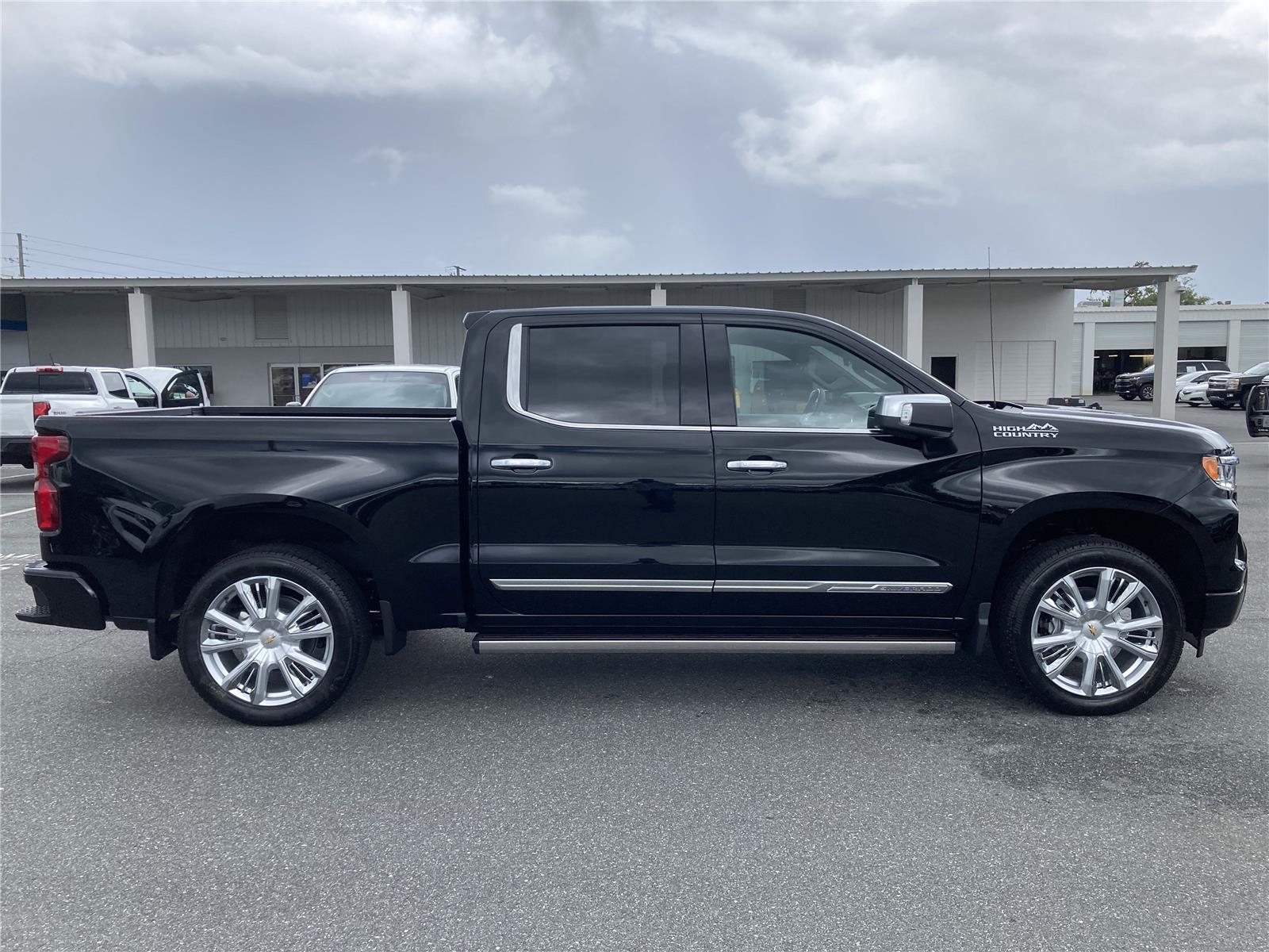 2026 Chevrolet Silverado 1500 High Country photo 4