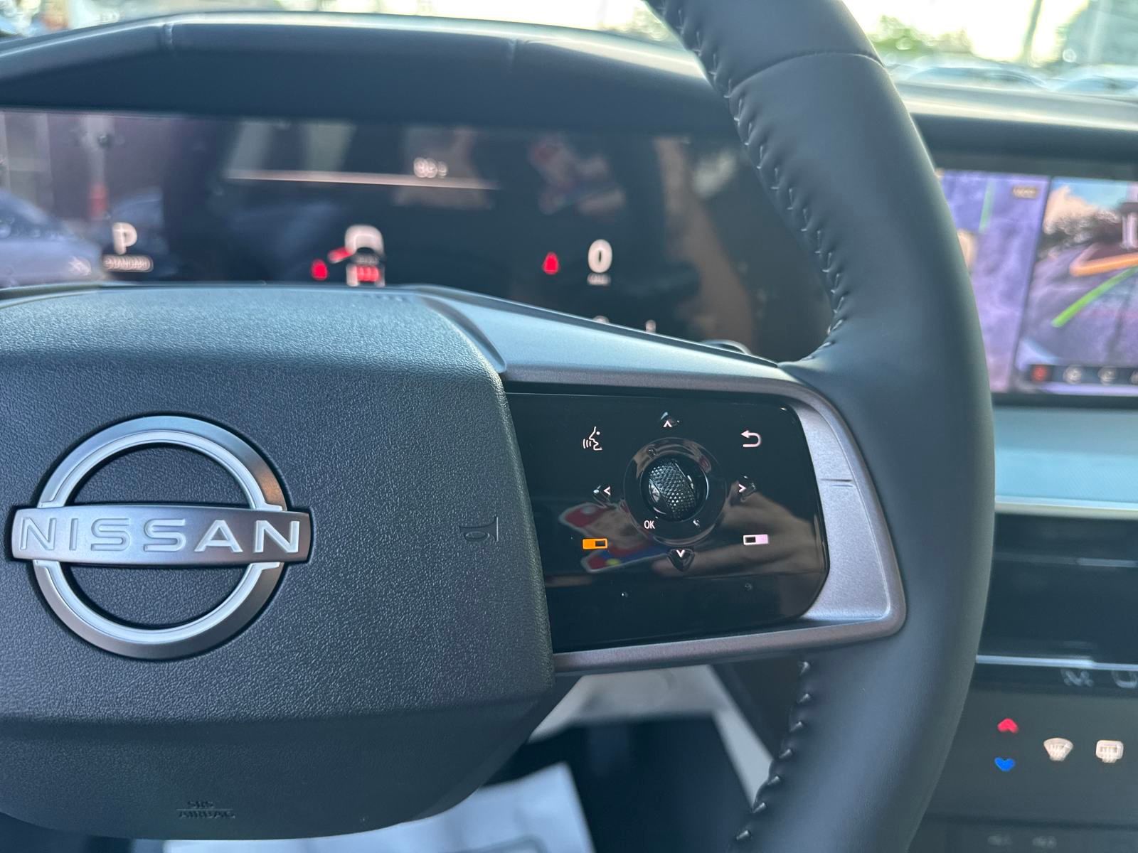2025 Nissan Murano SL photo 15