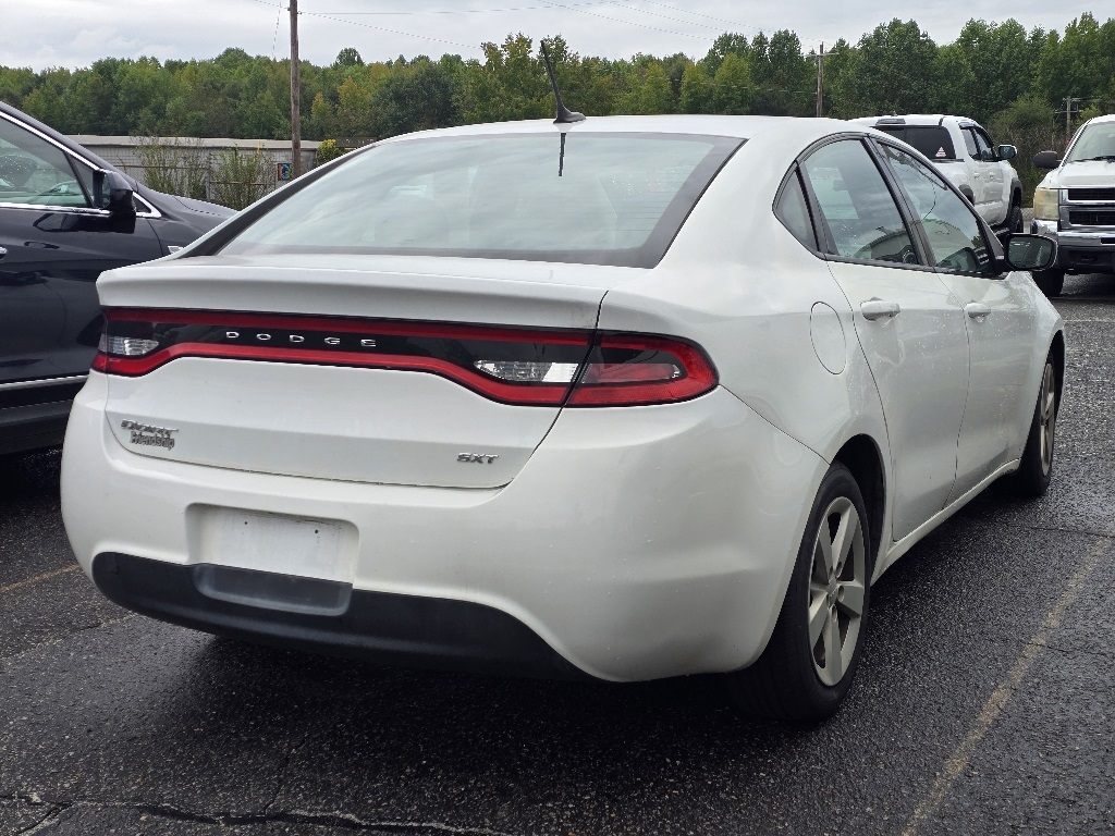 2016 Dodge Dart SXT photo 9