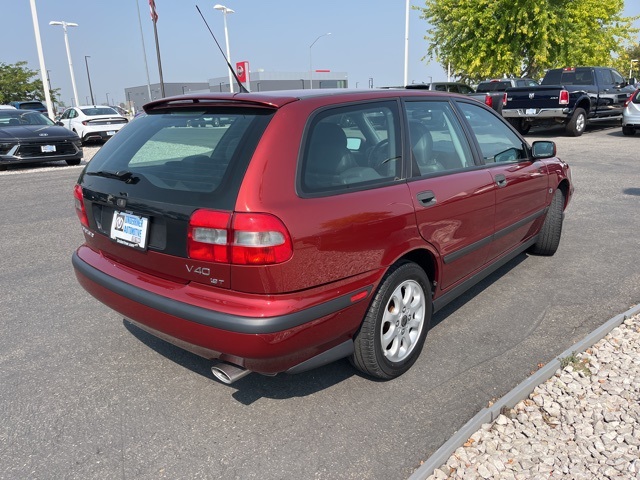 2000 Volvo V40 photo 4