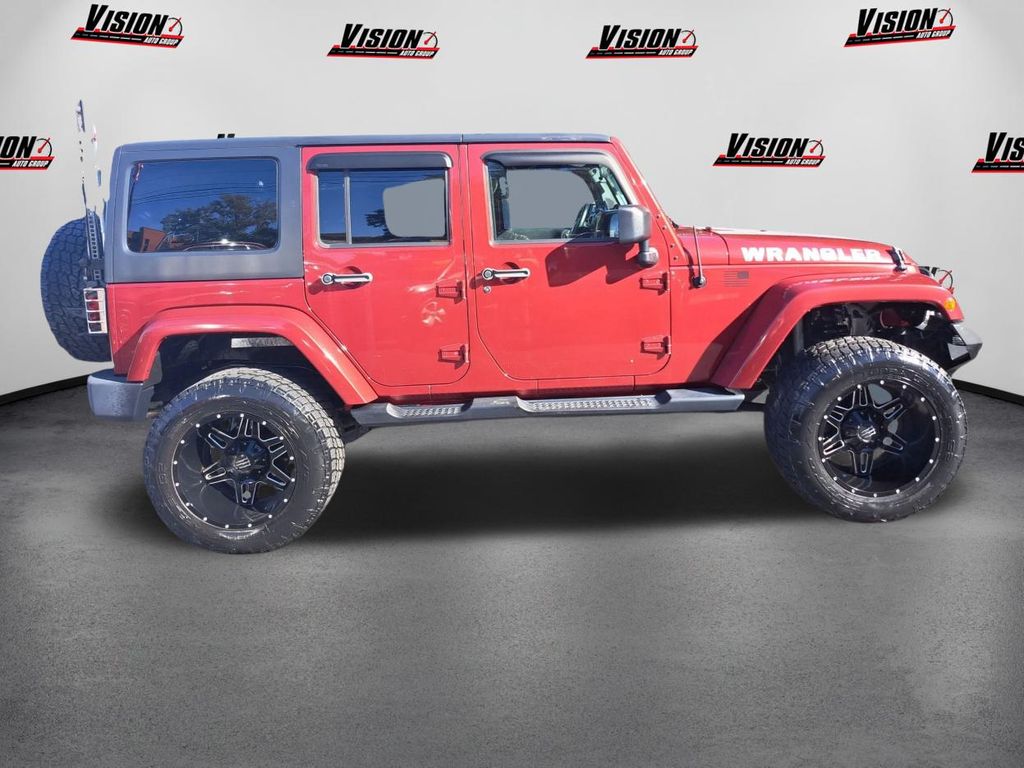 2012 Jeep Wrangler Unlimited Sahara photo 3