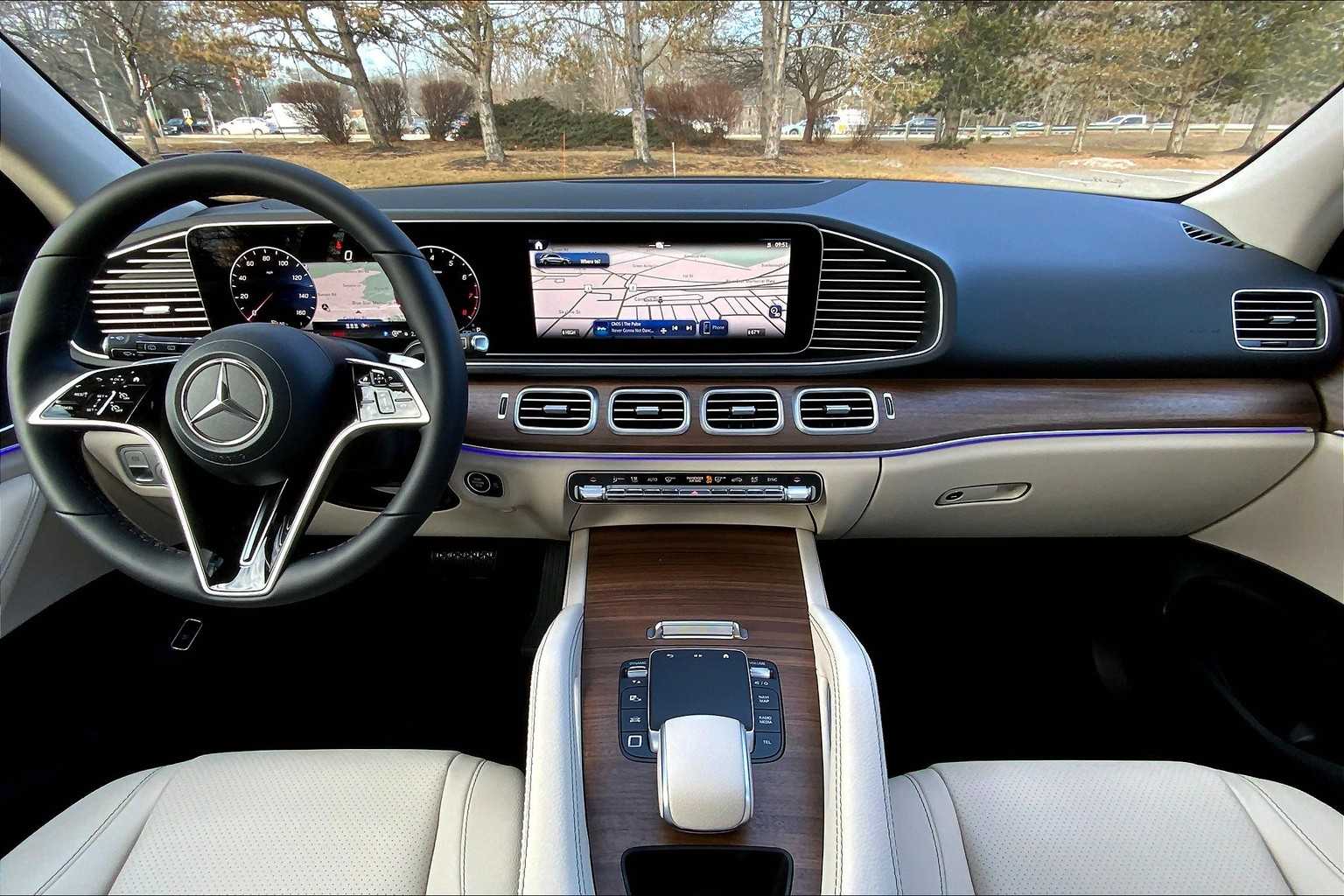 2025 Mercedes Benz GLE 350 4MATIC photo 5