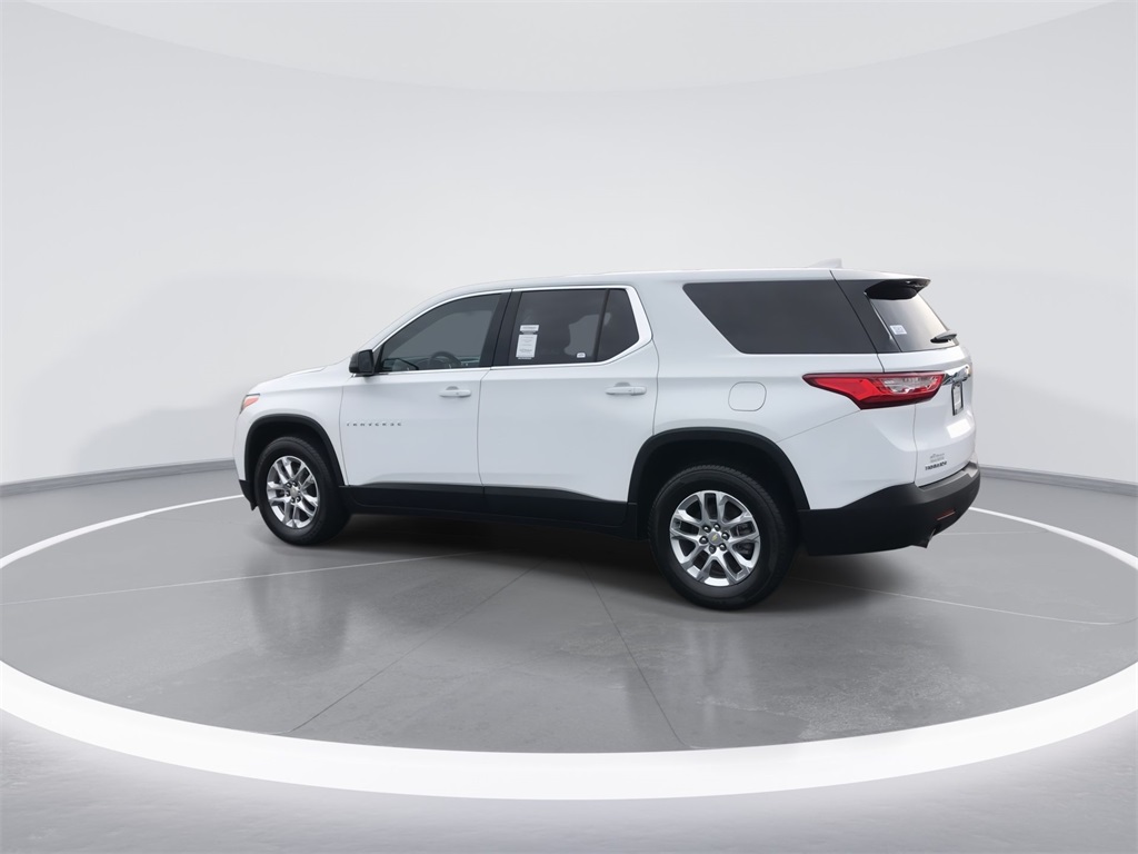 2021 Chevrolet Traverse LS photo 5