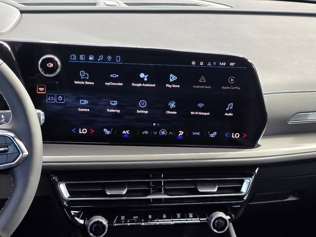 2026 Chevrolet Traverse photo 2