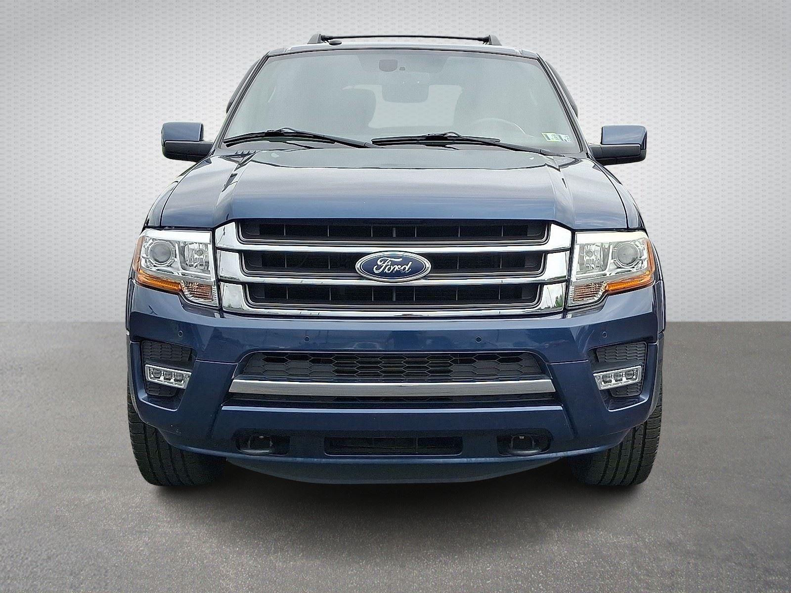 2017 Ford Expedition Limited photo 2