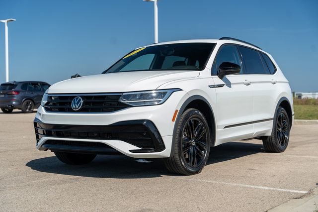 2022 Volkswagen Tiguan SE R-Line Black photo 3