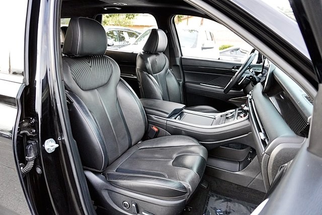 Used 2023 Black Hyundai Calligraphy image 12