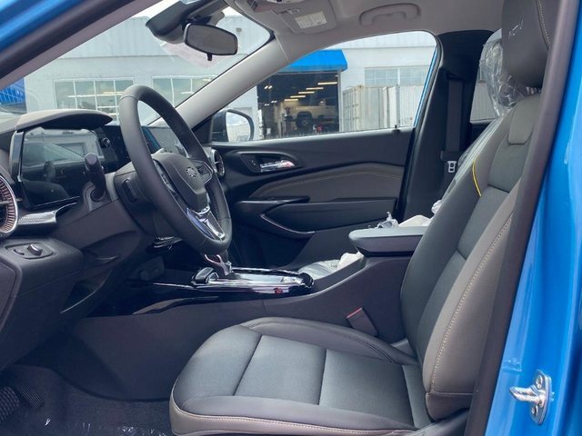 2025 Chevrolet Trax ACTIV photo 13