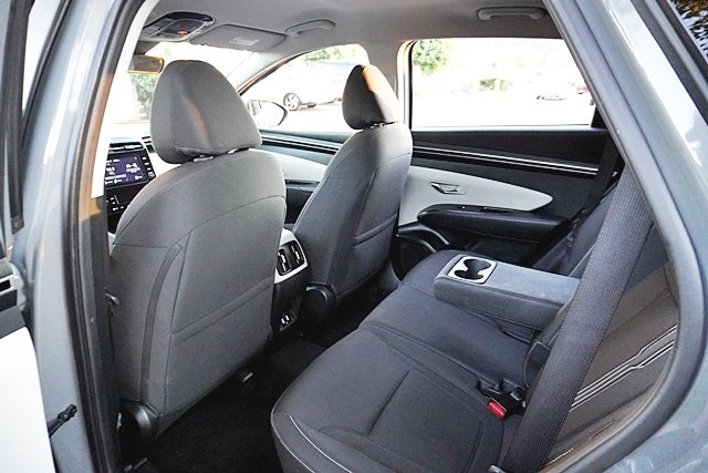 Used 2024 Gray Hyundai SEL image 17