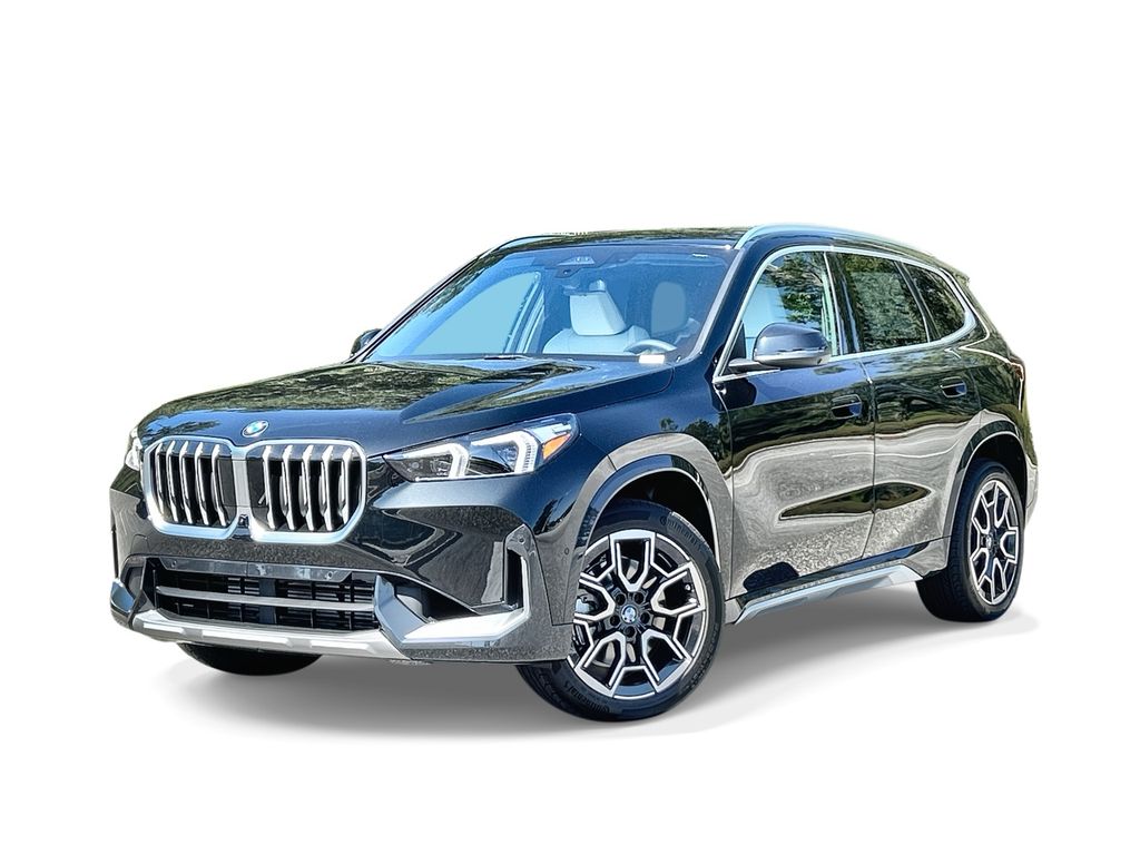 2026 BMW X1 28i's photo