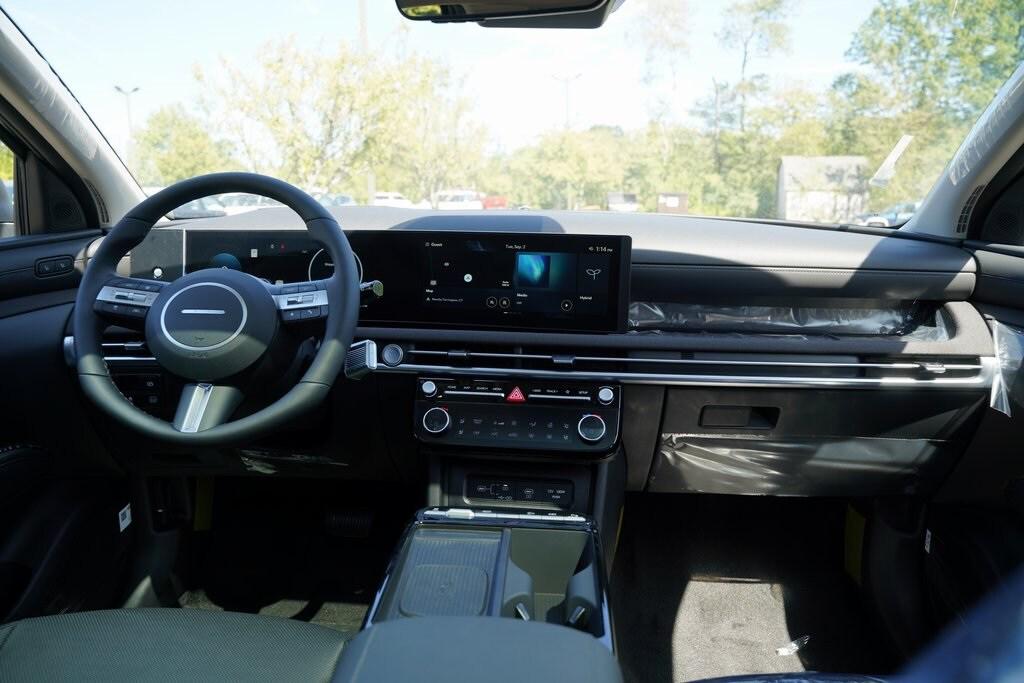 2025 Hyundai Tucson Hybrid Limited photo 9