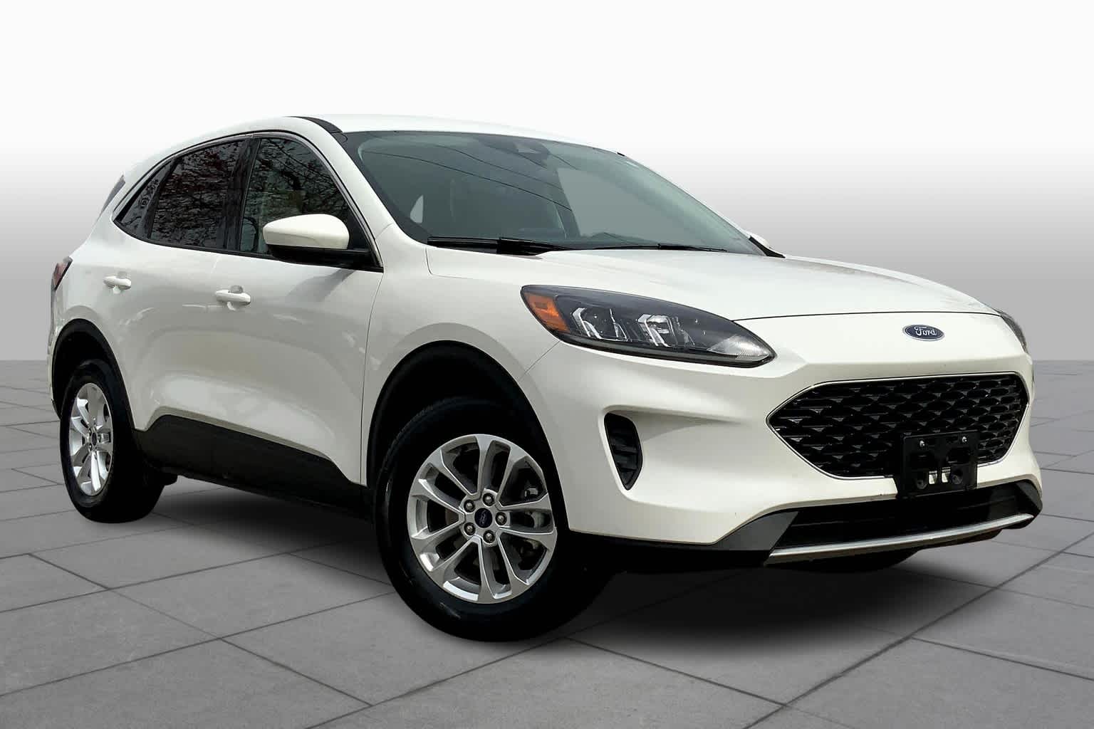 Used 2020 Ford Escape SE with VIN 1FMCU9G66LUB32298 for sale in Kansas City