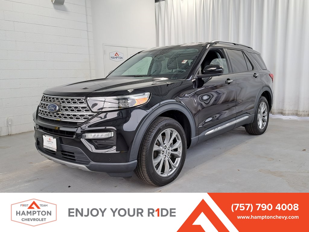 2022 Ford Explorer Limited's photo