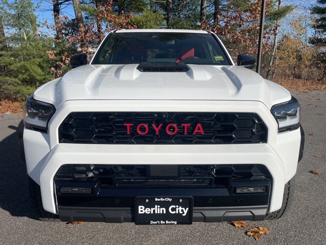 2025 Toyota 4Runner photo 2