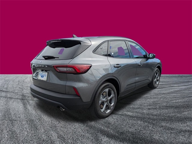 2025 Ford Escape ST-Line photo 2