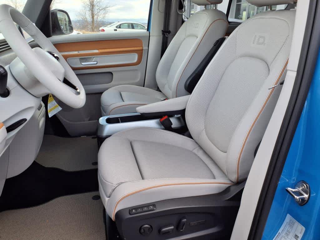 2025 Volkswagen ID. Buzz photo 4