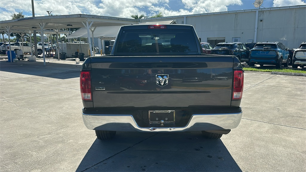 2024 Ram 1500 Classic SLT photo 6