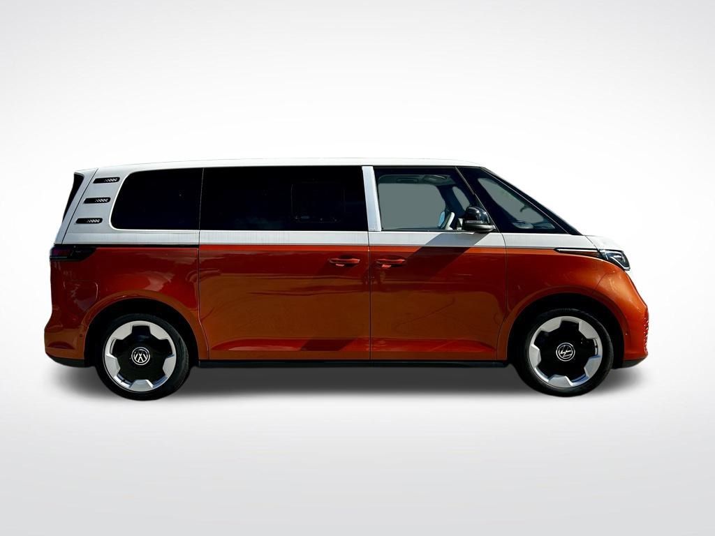 2025 Volkswagen ID. Buzz Pro Plus photo 7