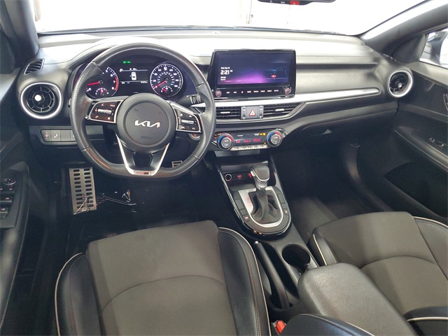 2023 Kia Forte GT-Line photo 24