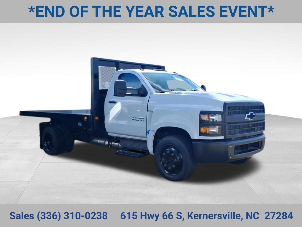 2024 Chevrolet Silverado 4500 Medium Duty Chassis Cab Work Truck's photo