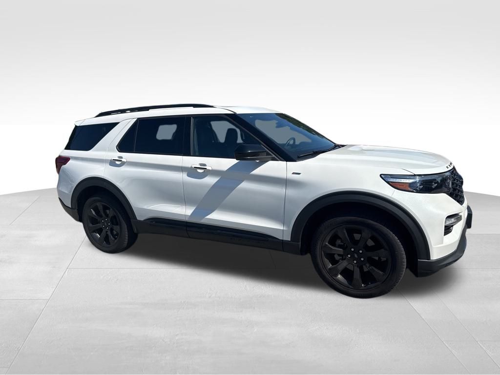 2024 Ford Explorer ST-Line photo 6