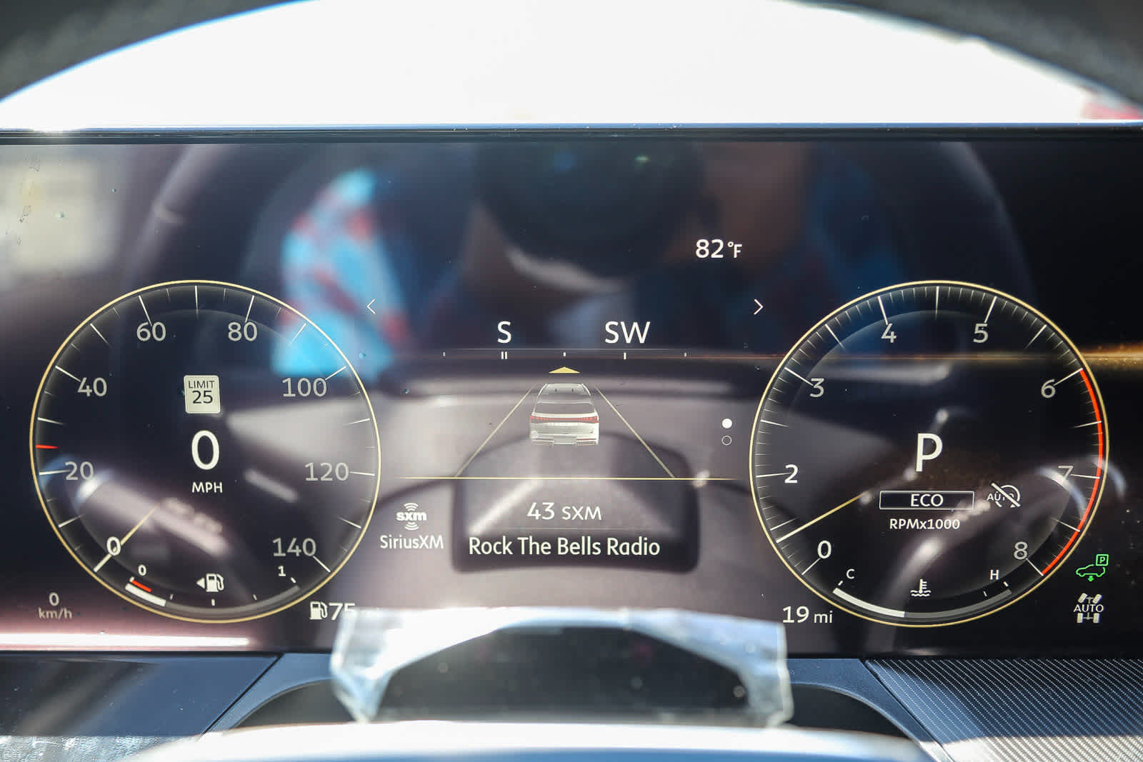 2025 Infiniti QX80 Luxe photo 25