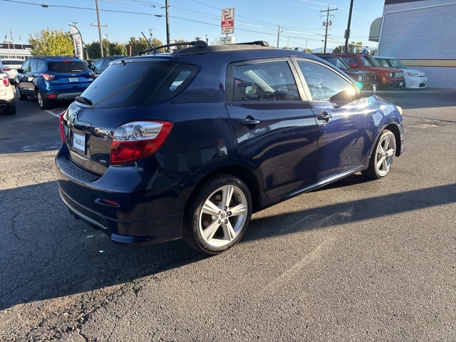 2009 Toyota Corolla Matrix L 4WD photo 4