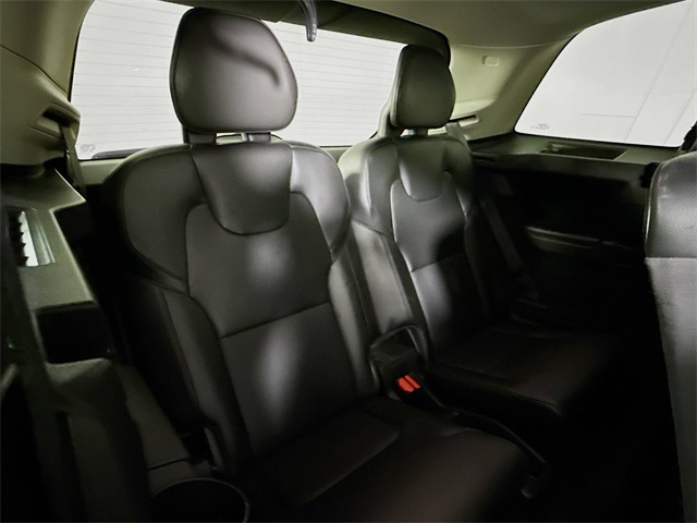 2020 Volvo XC90 T5 Momentum photo 23