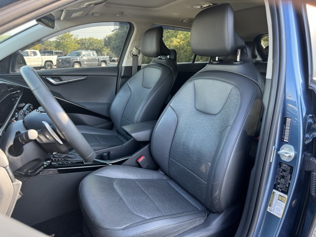 2023 Kia Niro SX Touring photo 12