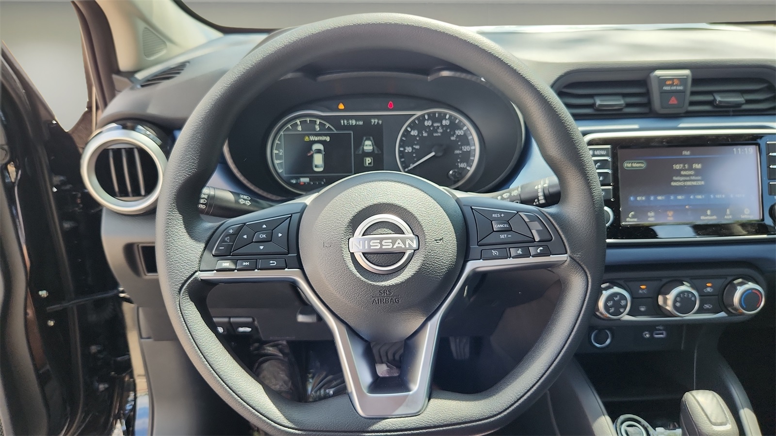 2025 Nissan Versa SV photo 12
