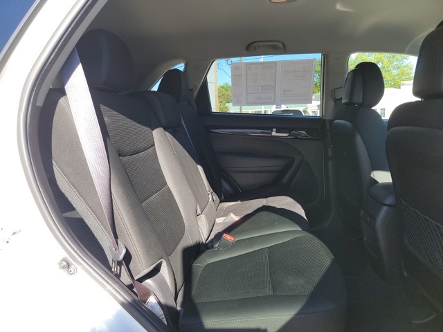 2015 Kia Sorento LX photo 16