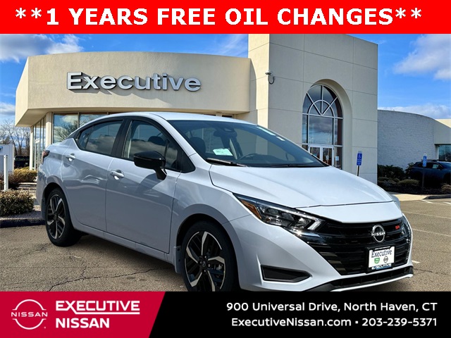 2025 Nissan Versa Sedan SR's photo