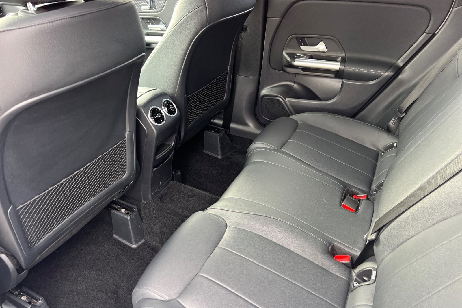 2023 Mercedes Benz GLA 250 photo 4