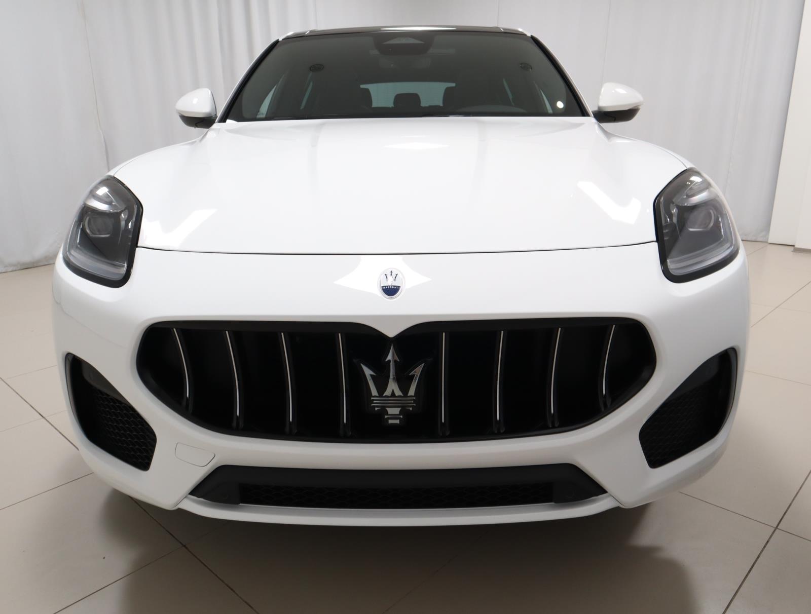 2025 Maserati Grecale photo 8
